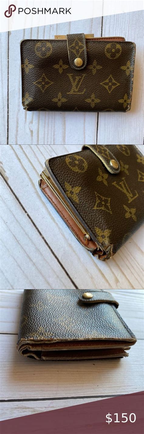 small Louis Vuitton wallet